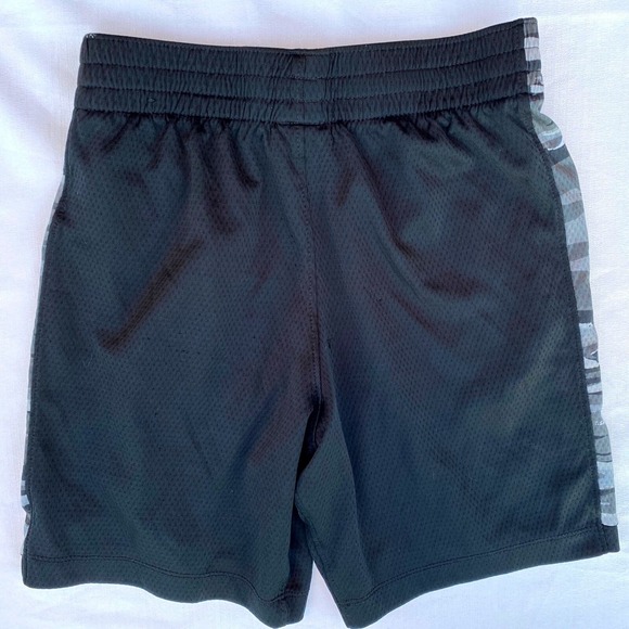 Bundle of Boy Ralph Lauren Polo‎ Chino Shorts UA Sweats Classic Fit Kids 4/4T - Picture 8 of 13